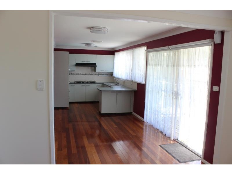 4 Dandar Place, Bradbury NSW 2560