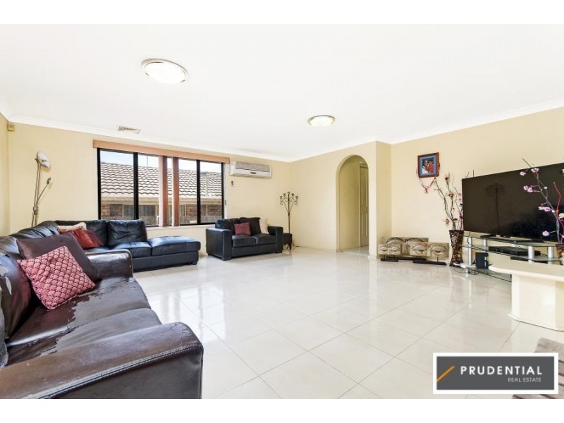 1 Danburite Place, Eagle Vale NSW 2558