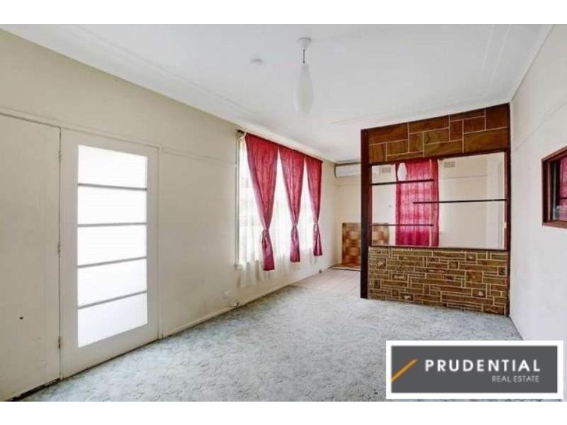 95 Lindesay Street, Campbelltown NSW 2560