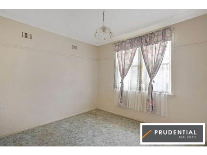 95 Lindesay Street, Campbelltown NSW 2560
