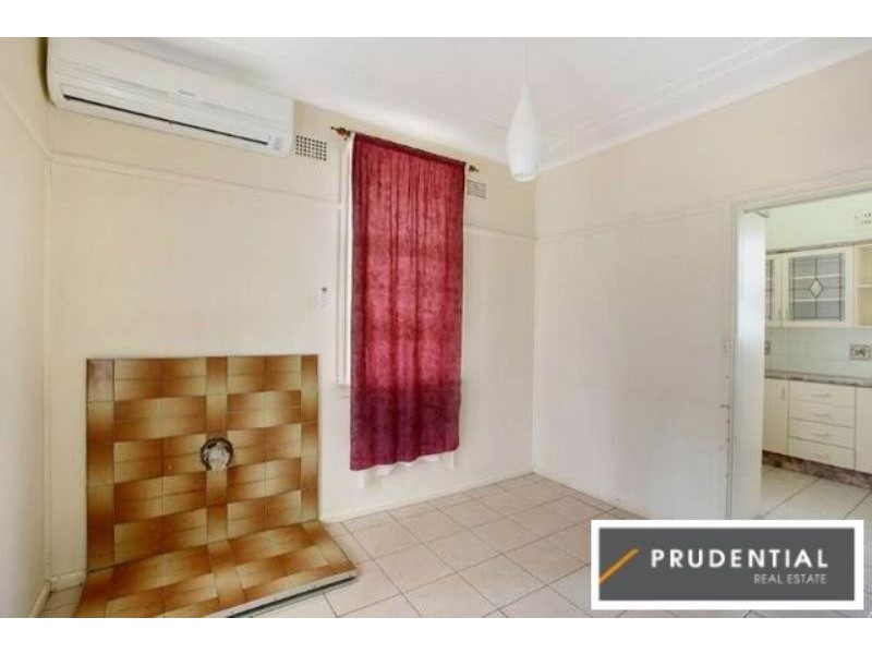95 Lindesay Street, Campbelltown NSW 2560