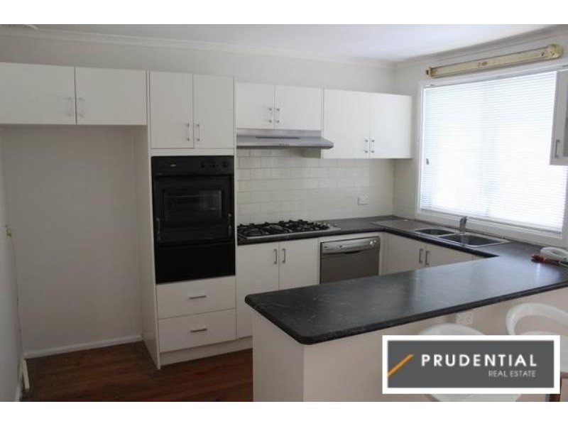 4 Dampier Place, Leumeah NSW 2560