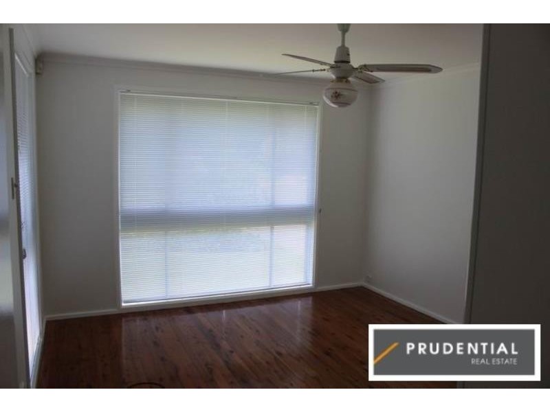 4 Dampier Place, Leumeah NSW 2560