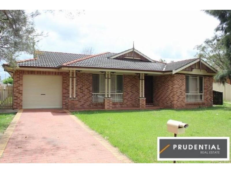 47 Potoroo Avenue, St Helens Park NSW 2560