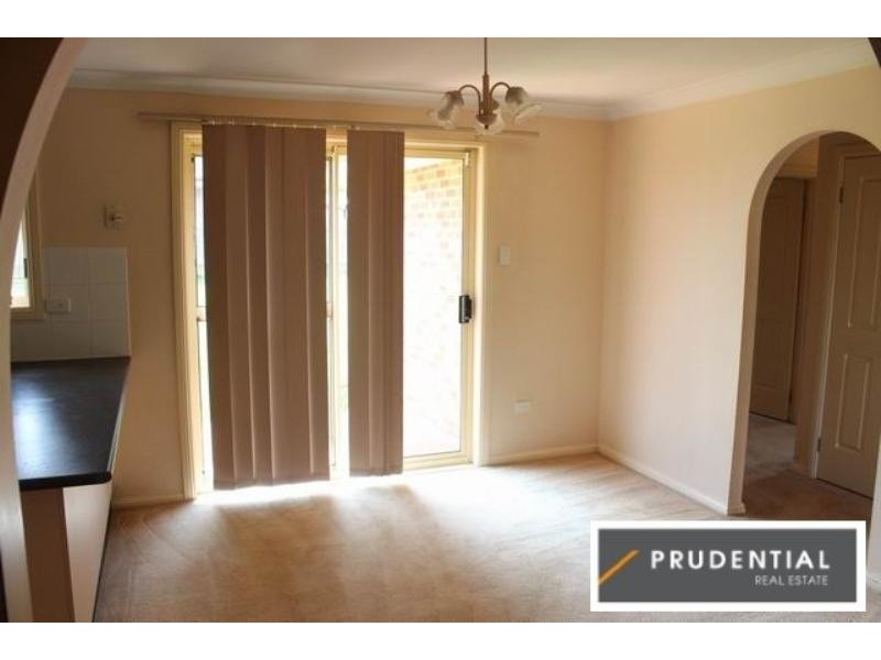 47 Potoroo Avenue, St Helens Park NSW 2560