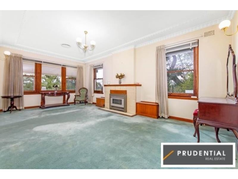 136 Lindesay Street, Campbelltown NSW 2560