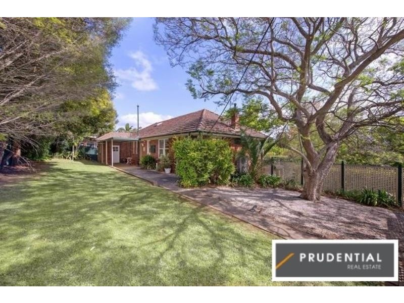 136 Lindesay Street, Campbelltown NSW 2560