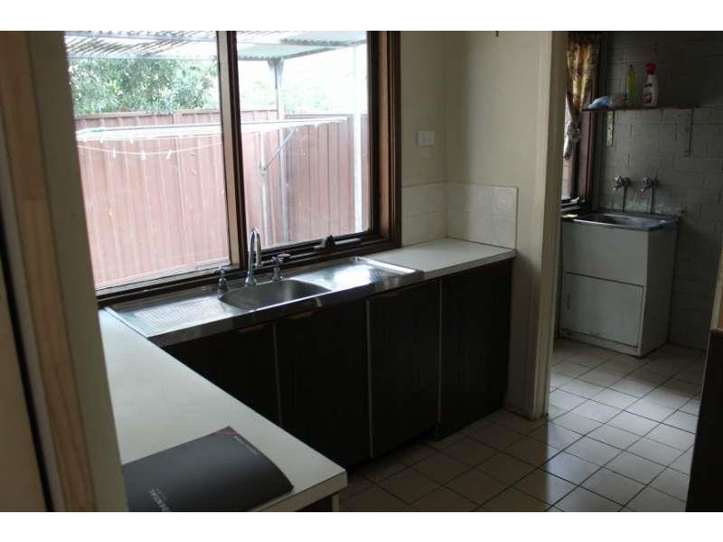 5 Polwarth Close, Bradbury NSW 2560