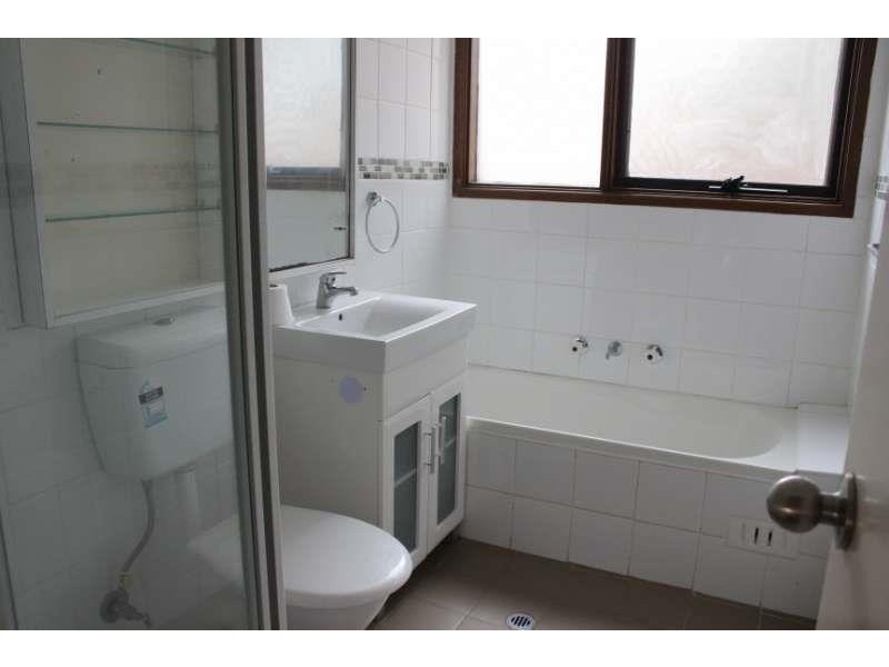 5 Polwarth Close, Bradbury NSW 2560