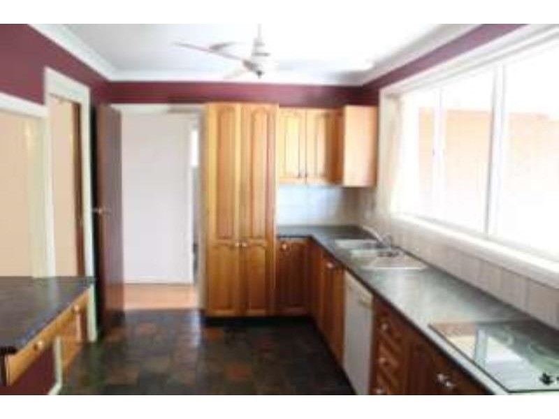 17 Randolph Street, Campbelltown NSW 2560