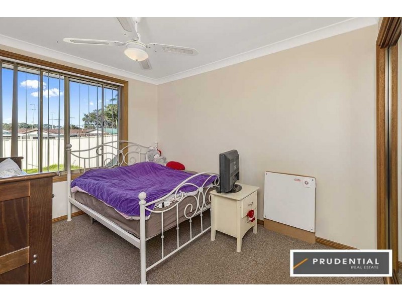 1/279 Copperfield Drive, Rosemeadow NSW 2560