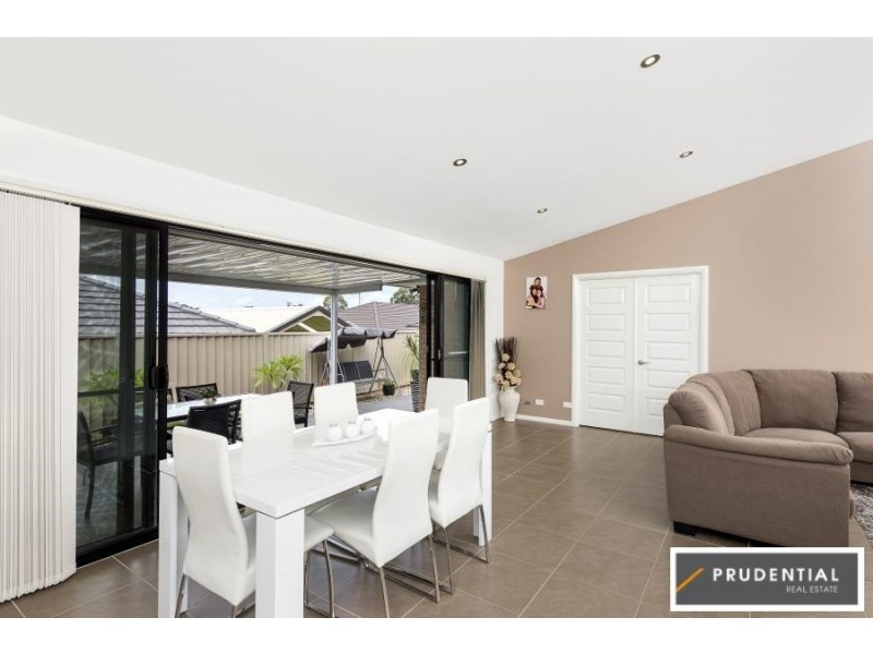 51 Swansona Avenue, Mount Annan NSW 2567