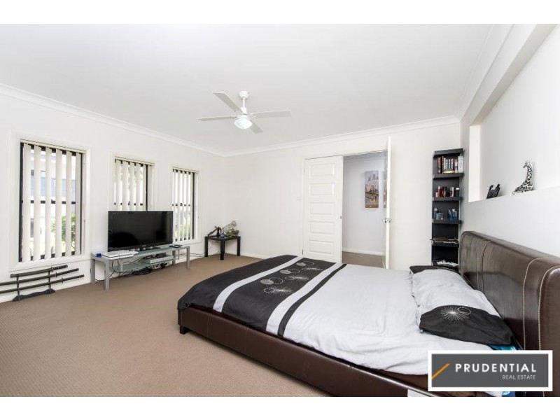 51 Swansona Avenue, Mount Annan NSW 2567