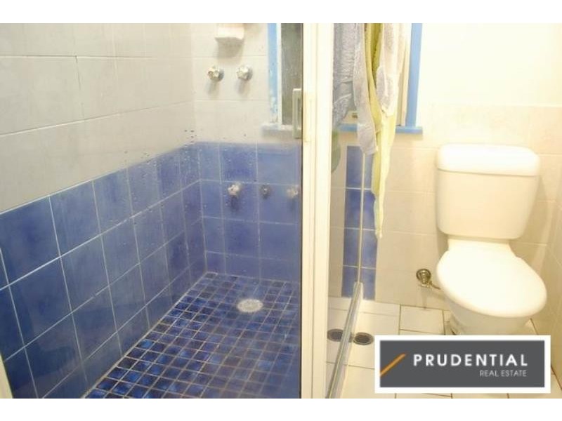 21 Carrington Circuit, Leumeah NSW 2560