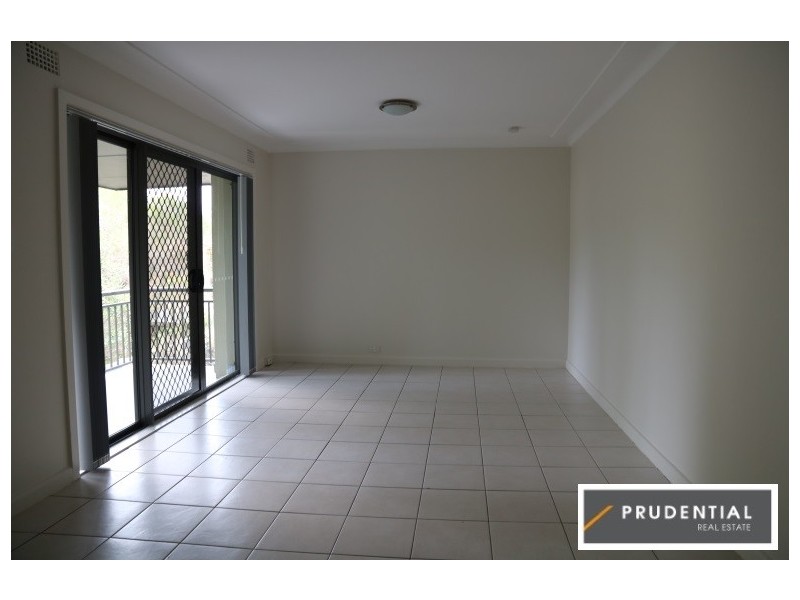 6/4 Sturt Street, Campbelltown NSW 2560
