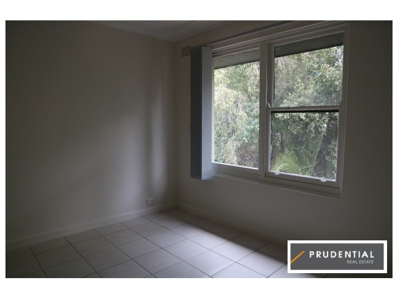 6/4 Sturt Street, Campbelltown NSW 2560