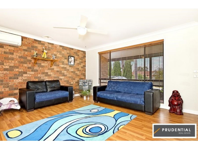 25 Clennam Avenue, Ambarvale NSW 2560