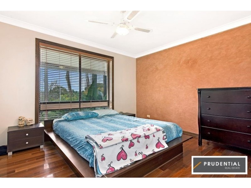 25 Clennam Avenue, Ambarvale NSW 2560