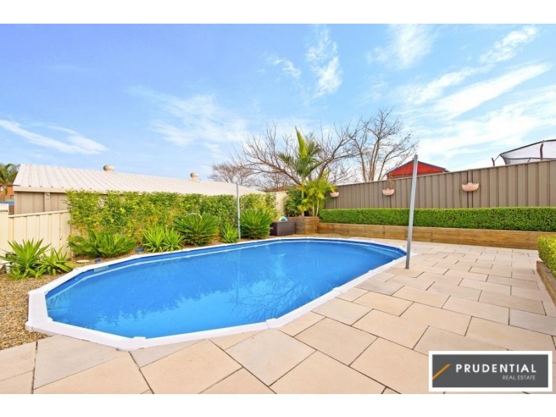 25 Clennam Avenue, Ambarvale NSW 2560