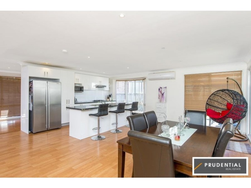 16 Baragil Mews, Mount Annan NSW 2567