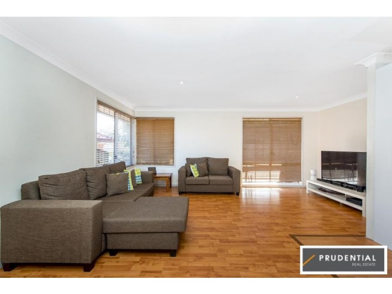 16 Baragil Mews, Mount Annan NSW 2567