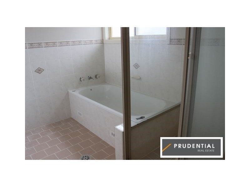 1/1 Wickfield Circuit, Ambarvale NSW 2560