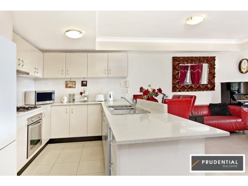 10/41 Woodhouse Drive, Ambarvale NSW 2560