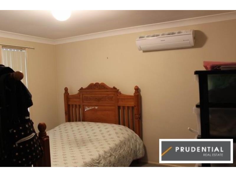 73 Taubman Drive, Horningsea Park NSW 2171