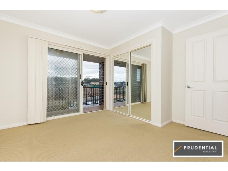 4/170 Glenfield Road, Casula NSW 2170