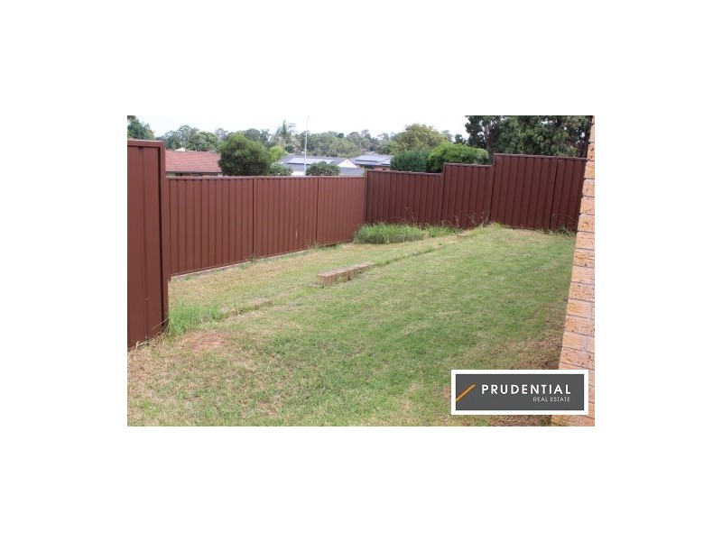 2 Pocket Close, Ambarvale NSW 2560