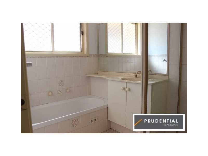 1 Bugong Street, Prestons NSW 2170