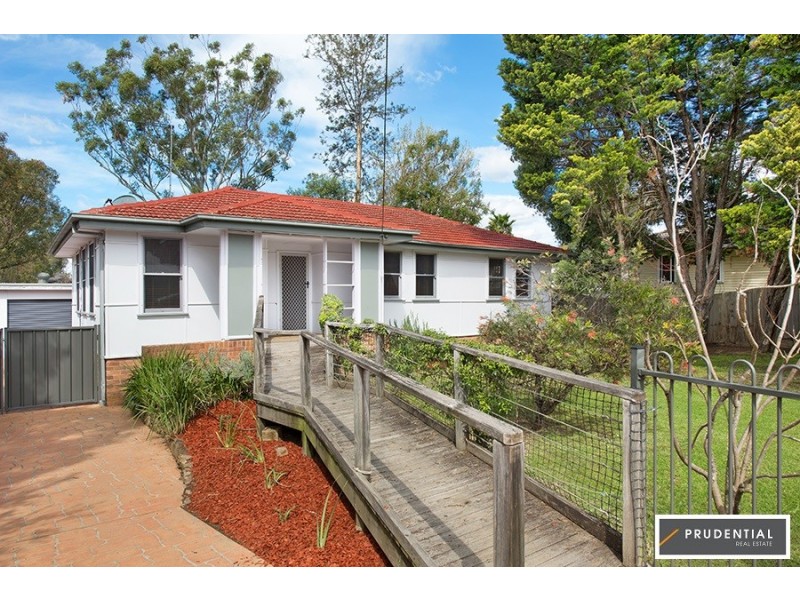 8 Middleton Road, Leumeah NSW 2560