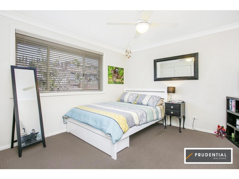 5 GRANITE PL, Eagle Vale NSW 2558