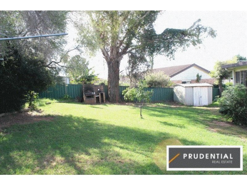 18 Clinton Drive, Narellan NSW 2567