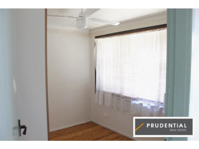 18 Clinton Drive, Narellan NSW 2567