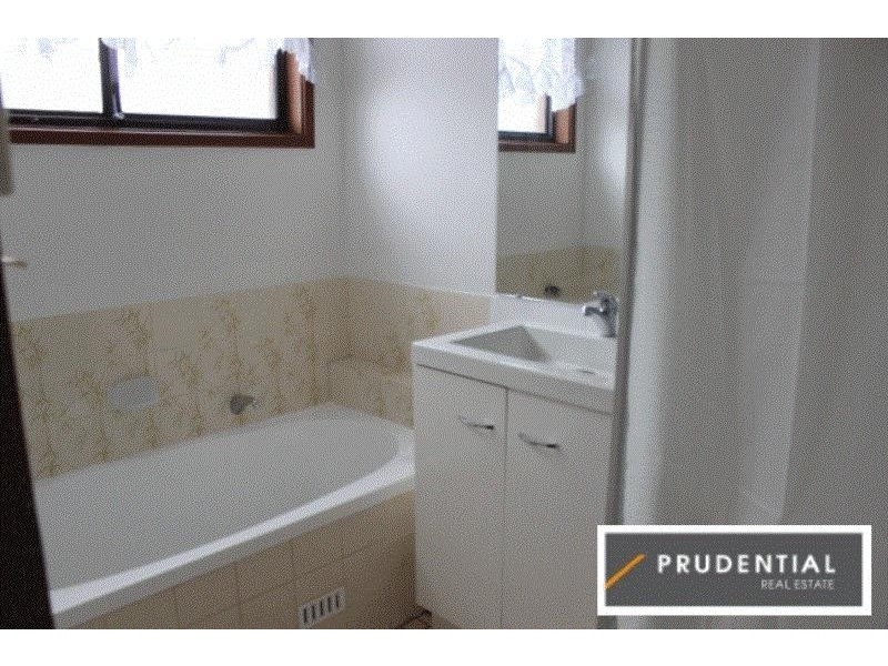 228 Eagleview Road, Minto NSW 2566