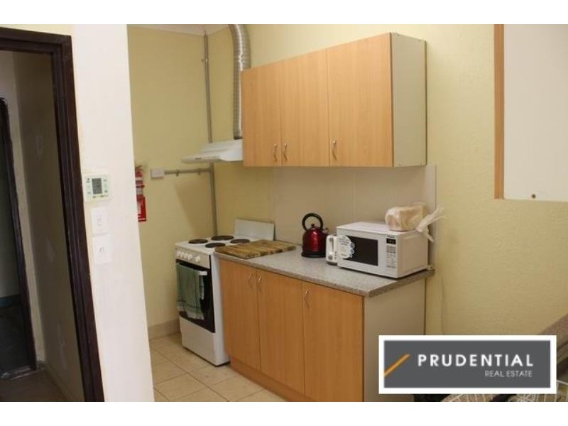 2/19 King Street, Campbelltown NSW 2560