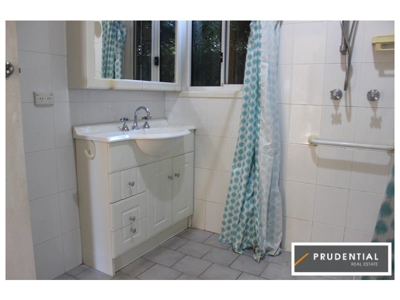 10 Rosalind Crescent, Campbelltown NSW 2560