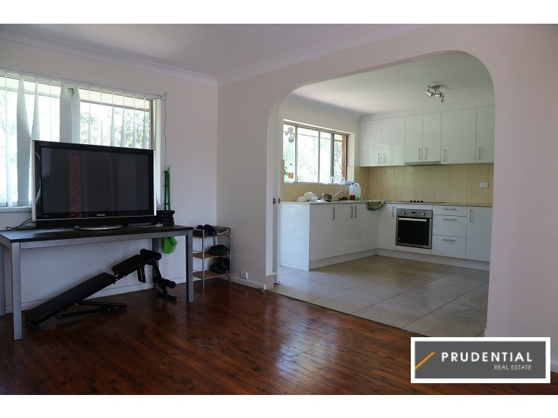 7 Onslow Place, Leumeah NSW 2560