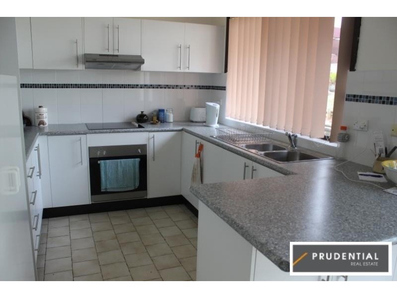 20 Crispsparkle Drive, Ambarvale NSW 2560