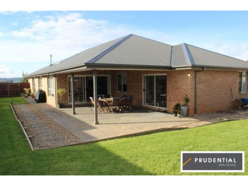 11 Sutton Crescent, Wilton NSW 2571