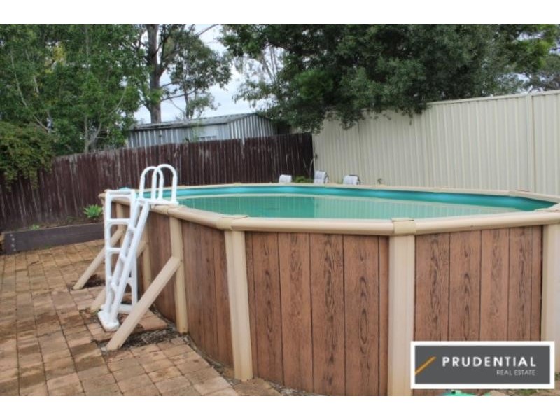 5 Blunt Place, Rosemeadow NSW 2560