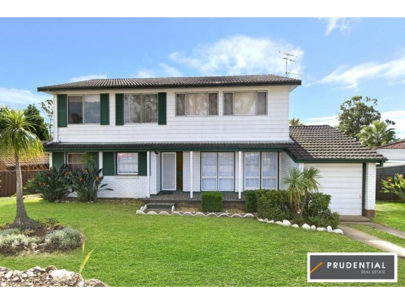 15 Elgata Crescent, Bradbury NSW 2560