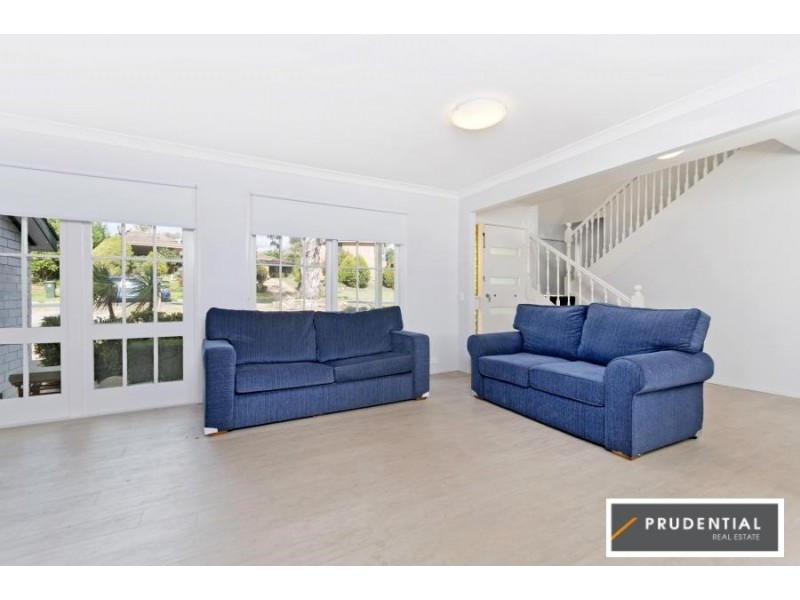15 Elgata Crescent, Bradbury NSW 2560