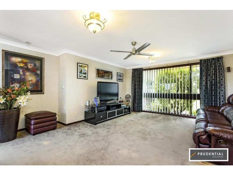 58 Pinaroo Crescent, Bradbury NSW 2560