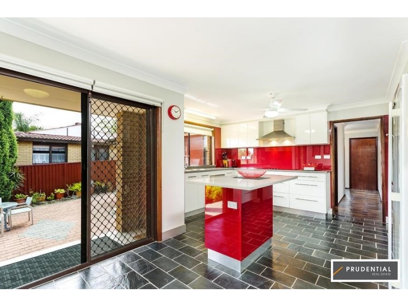 58 Pinaroo Crescent, Bradbury NSW 2560