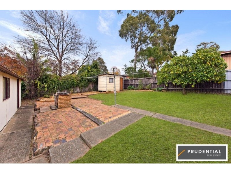 1 Deveron Place, St Andrews NSW 2566