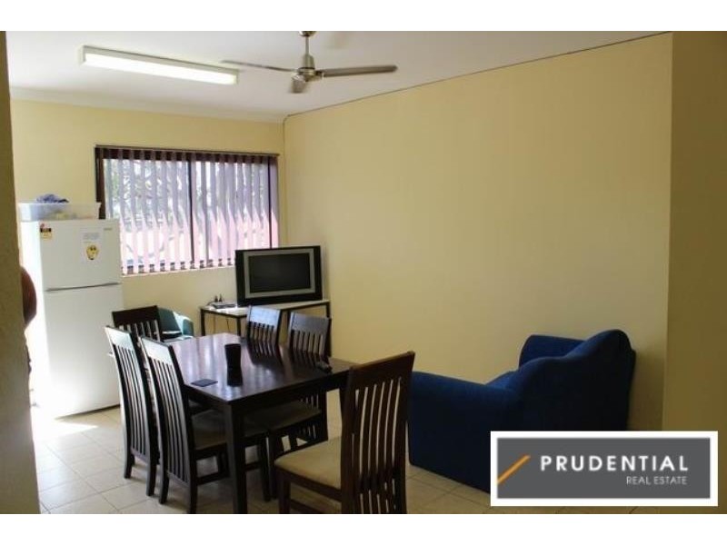 8/19 King Street, Campbelltown NSW 2560