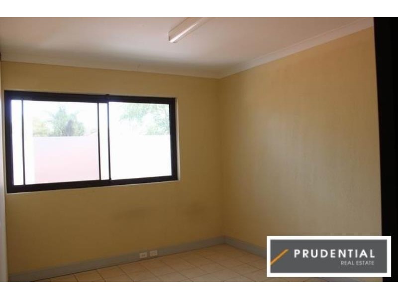 8/19 King Street, Campbelltown NSW 2560