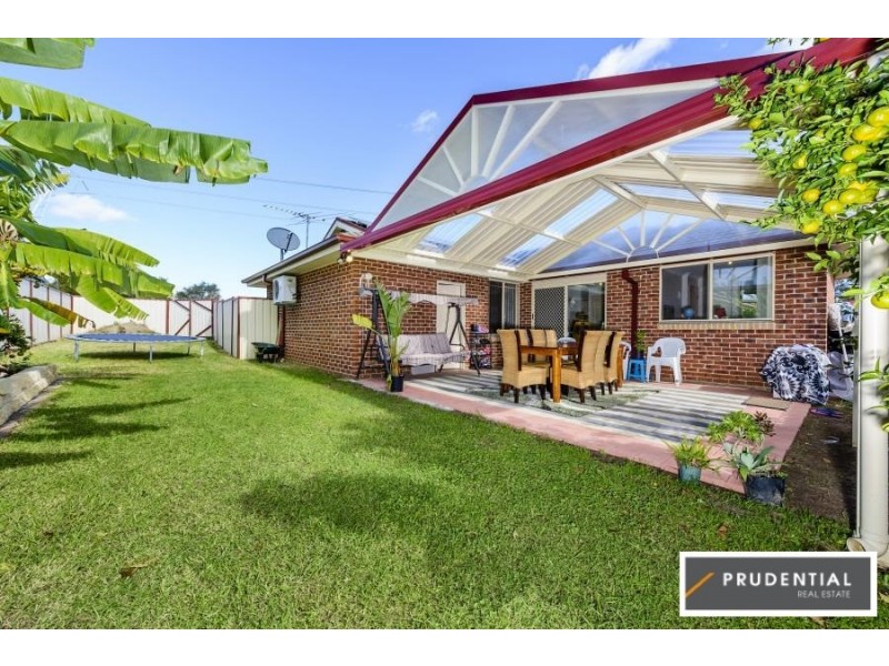 11 Yerrinbool Close, Prestons NSW 2170
